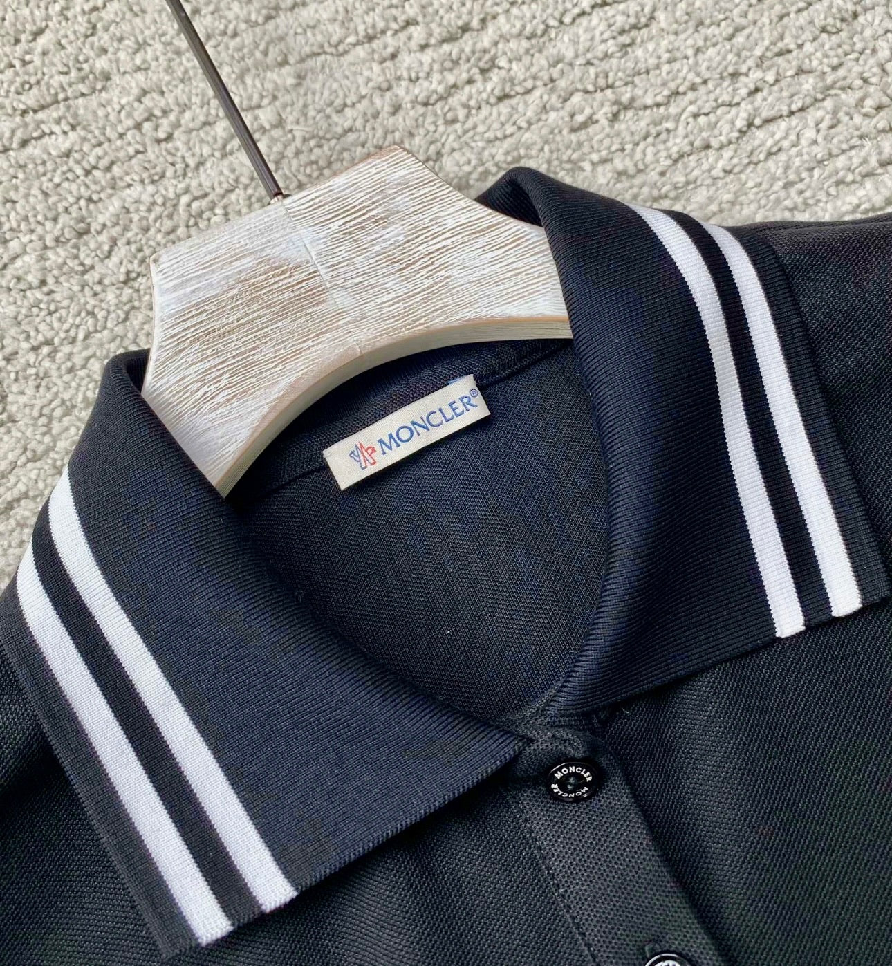 @Moncler Manica 女款Polo上衣/225P150 🔔限時折🉐8250