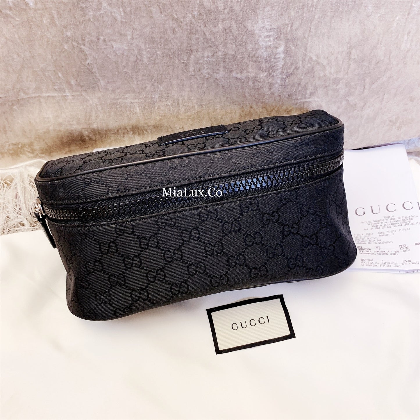 *@Gucci Canvas Bumbag S 小款男女款黑老花胸包/P395