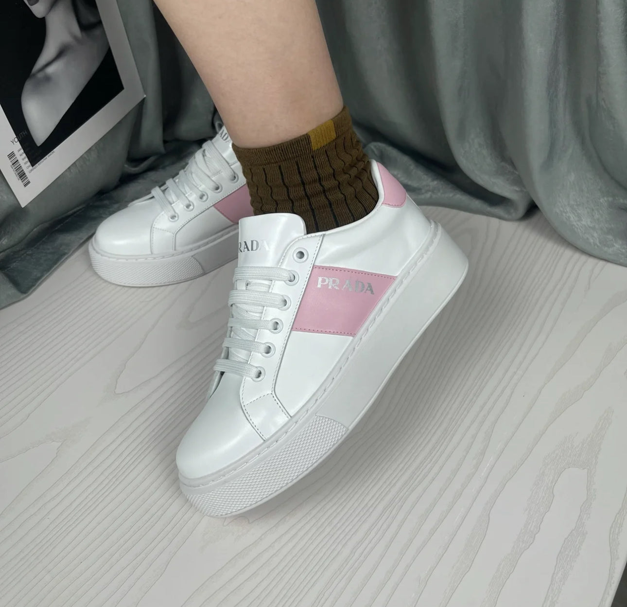 @Prada 小白鞋/385 🔔限時折🉐18330