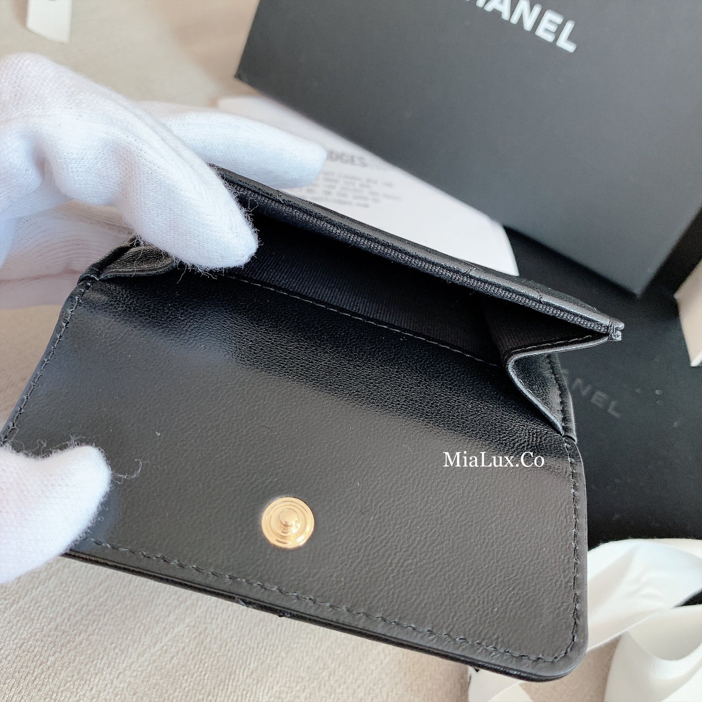 CHANEL▪️19 翻蓋雙層短夾 -