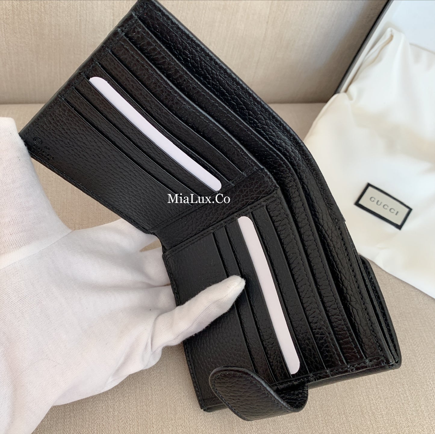 *@Gucci▪️Interlocking 雙G銀扣短夾/510P230 🔔限時折🉐11150