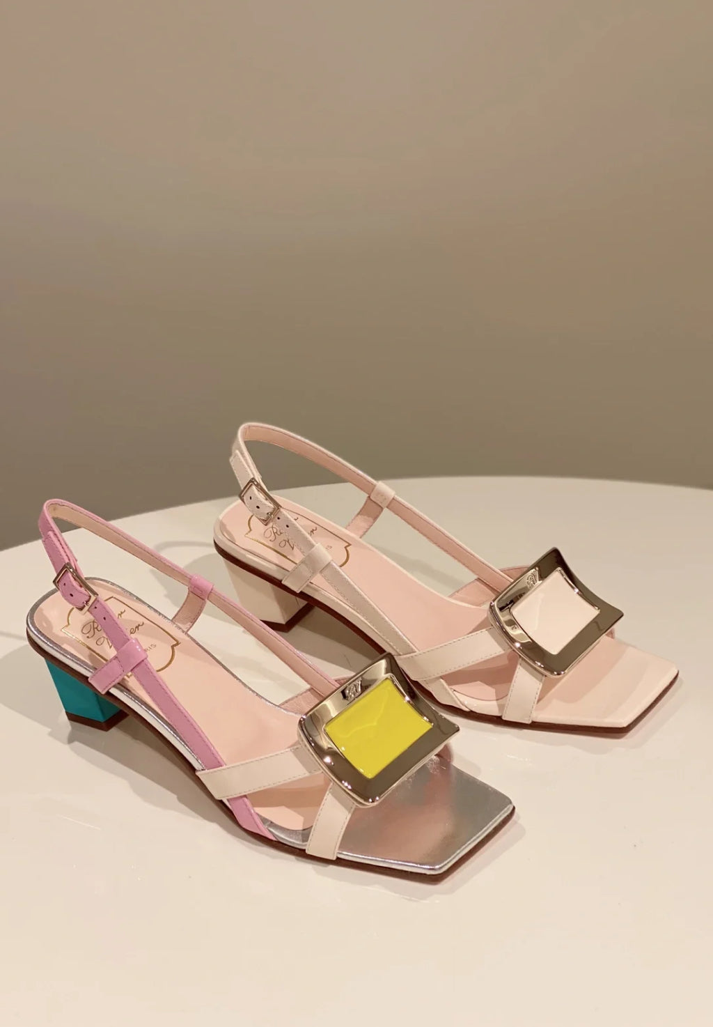 @RV Sandals 金屬釦高跟涼鞋/770P459 🔔限時折🉐21660