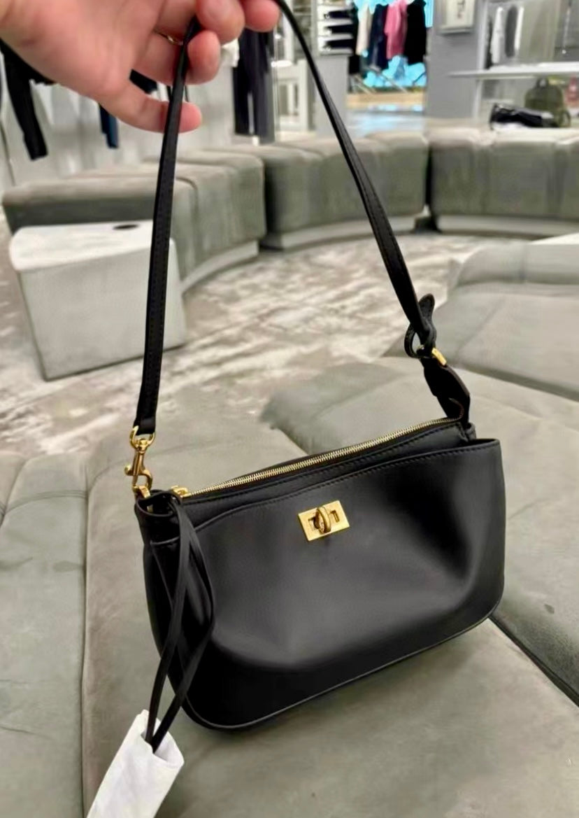 Balenciaga巴黎世家 Rodeo Sling Pochette 腋下包/E1390 🉐49500🇪🇺