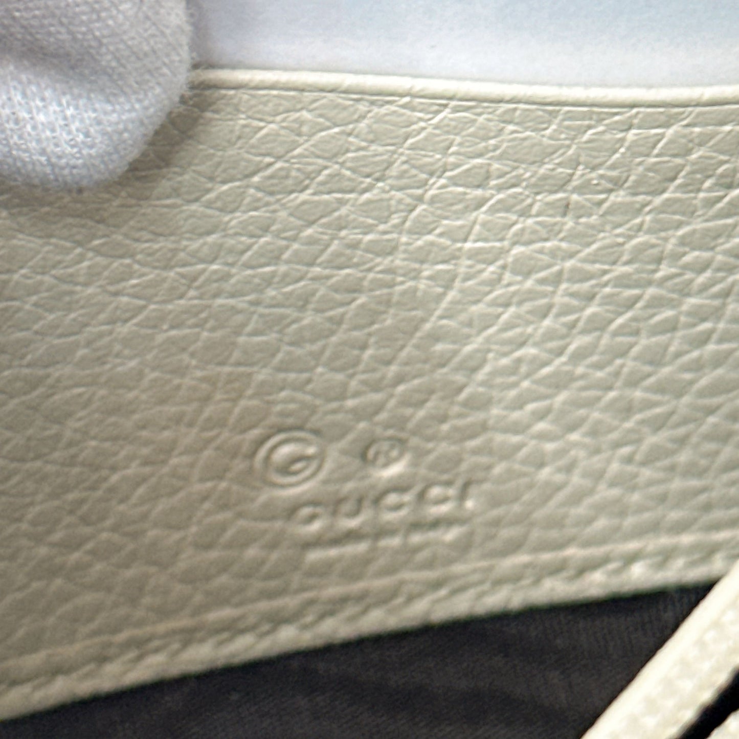 *現貨*@Gucci Marmont 馬夢白色掀蓋長夾 P15000 /T19000