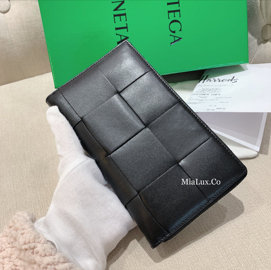 BV Zip-Around 小羊皮金拉鍊長夾/710