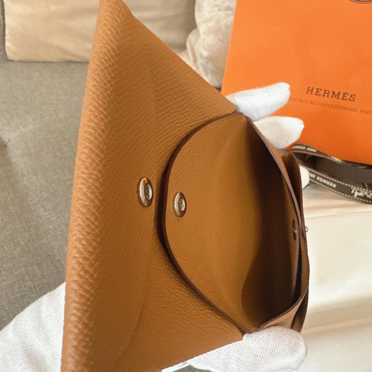 *現貨*Hermes Calvin Duo 金棕卡包 P18900 /T23800