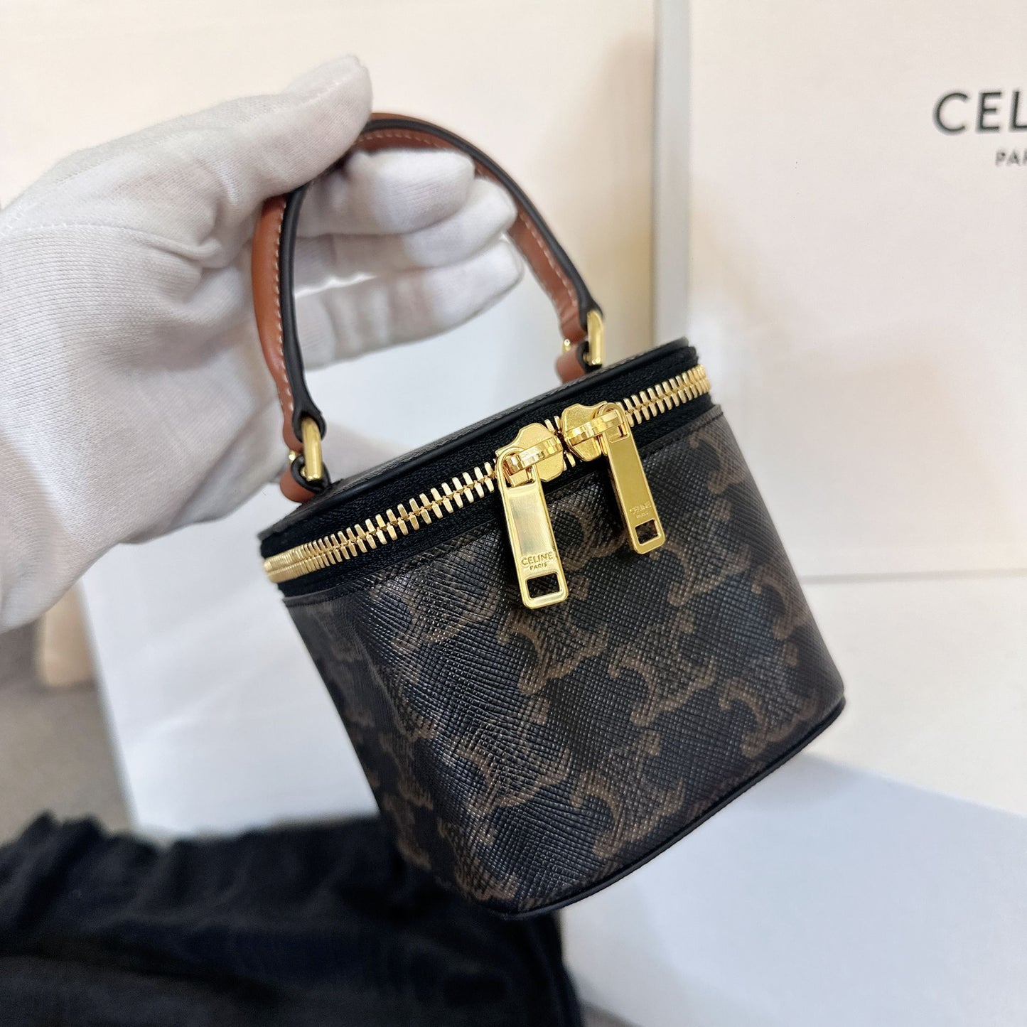 *現貨*Celine▪️Vanity Mini 老花化妝包 P29000 /T41000