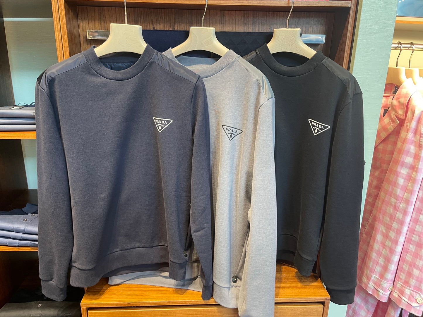 @Prada 男生款大學T上衣/375 🔔限時折🉐17880