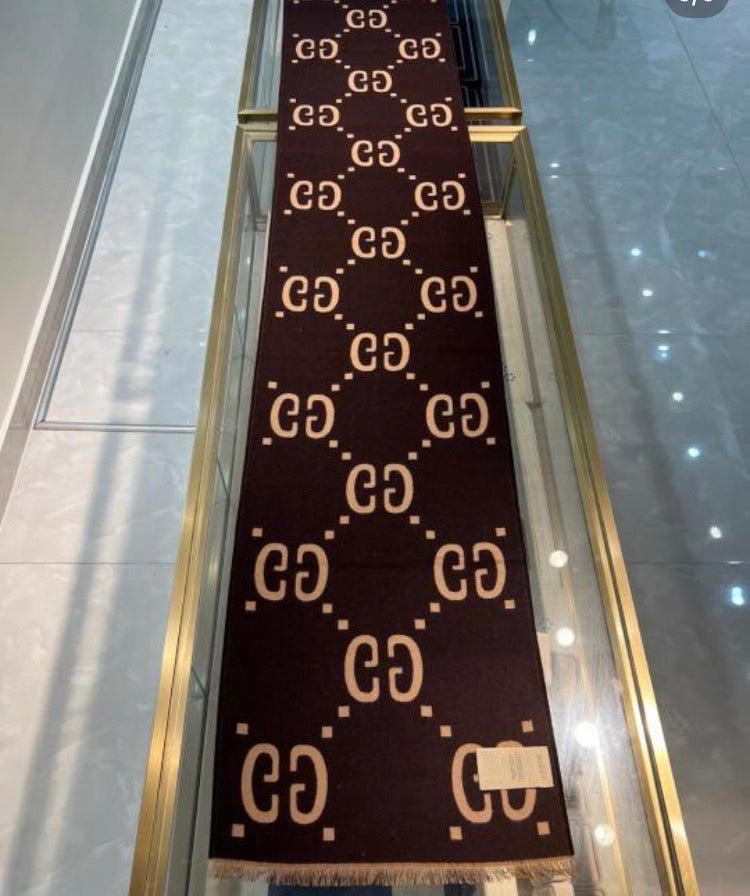 Gucci Jacquard Wool Scarf 厚雙面羊毛圍巾/405 🉐18010🇬🇧