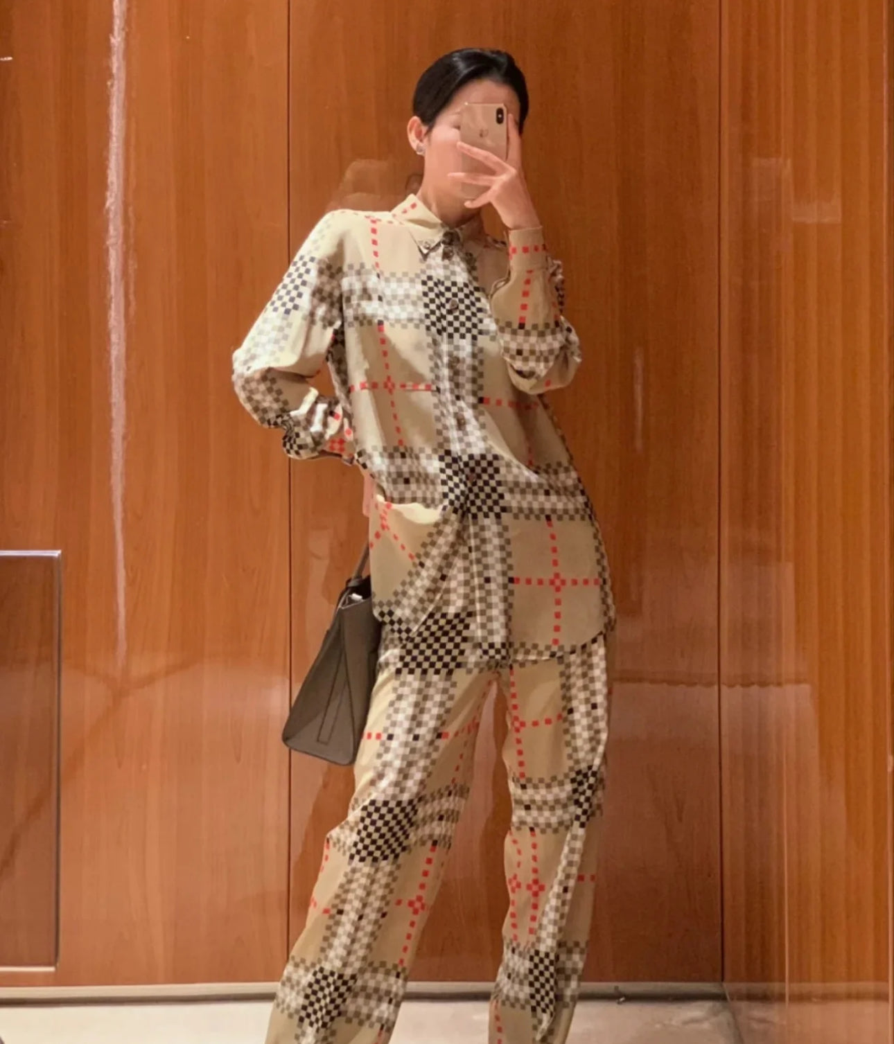 @Burberry 女款上衣/1050P259 🔥下殺🉐12660