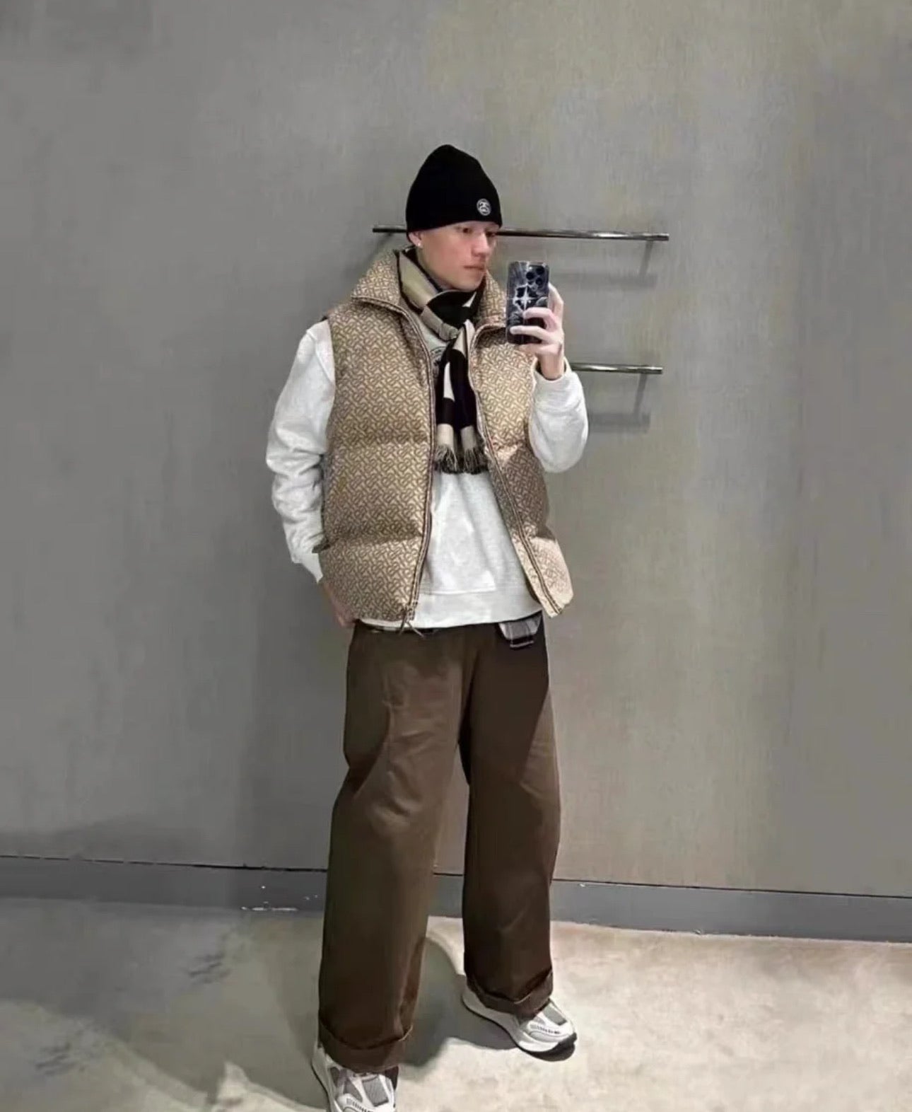 @Burberry 男生款羽絨背心外套/1390P619 🔥折上六折🉐17710
