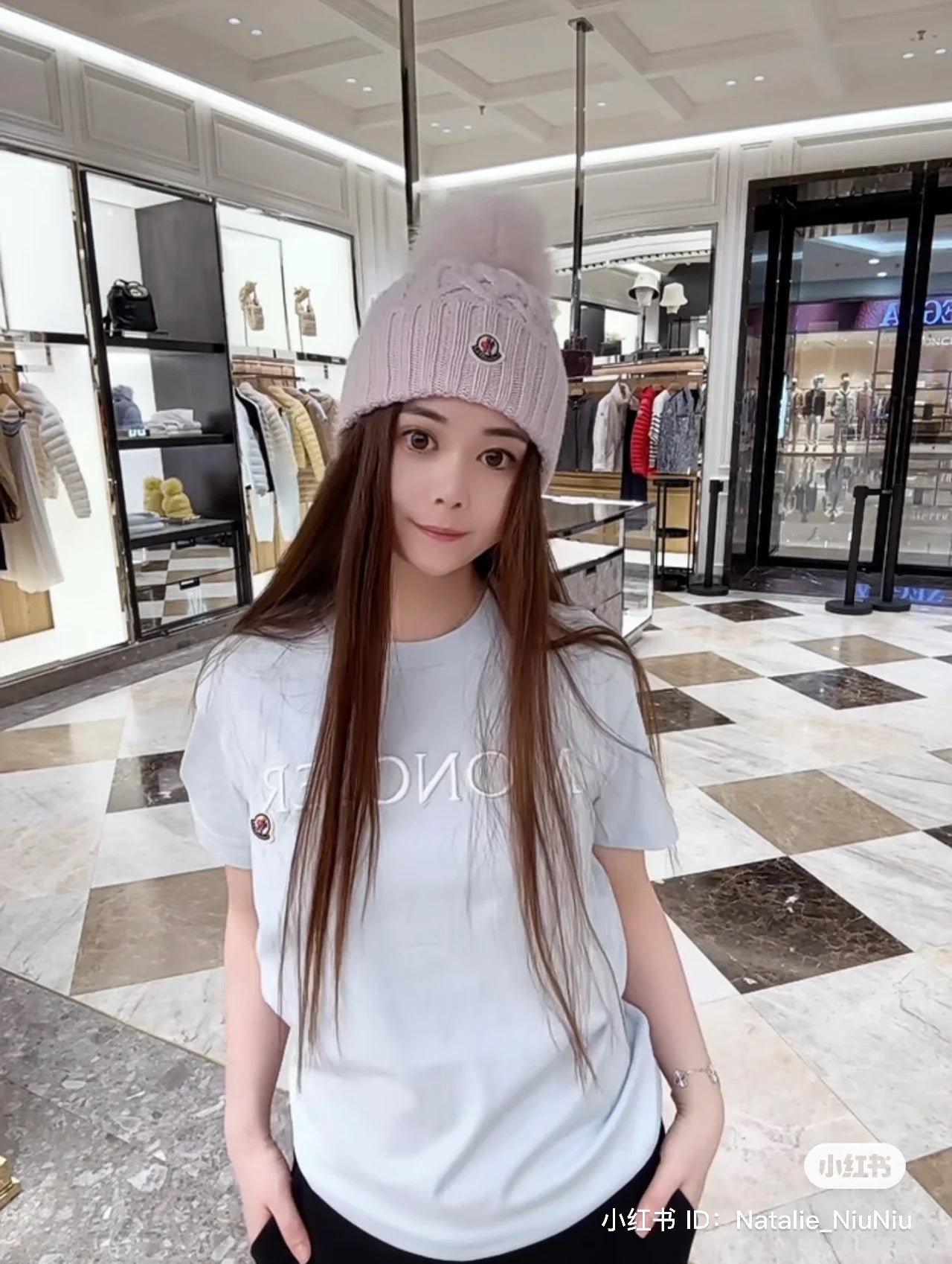 Moncler Embroidered Logo T恤上衣/245 🉐10800
