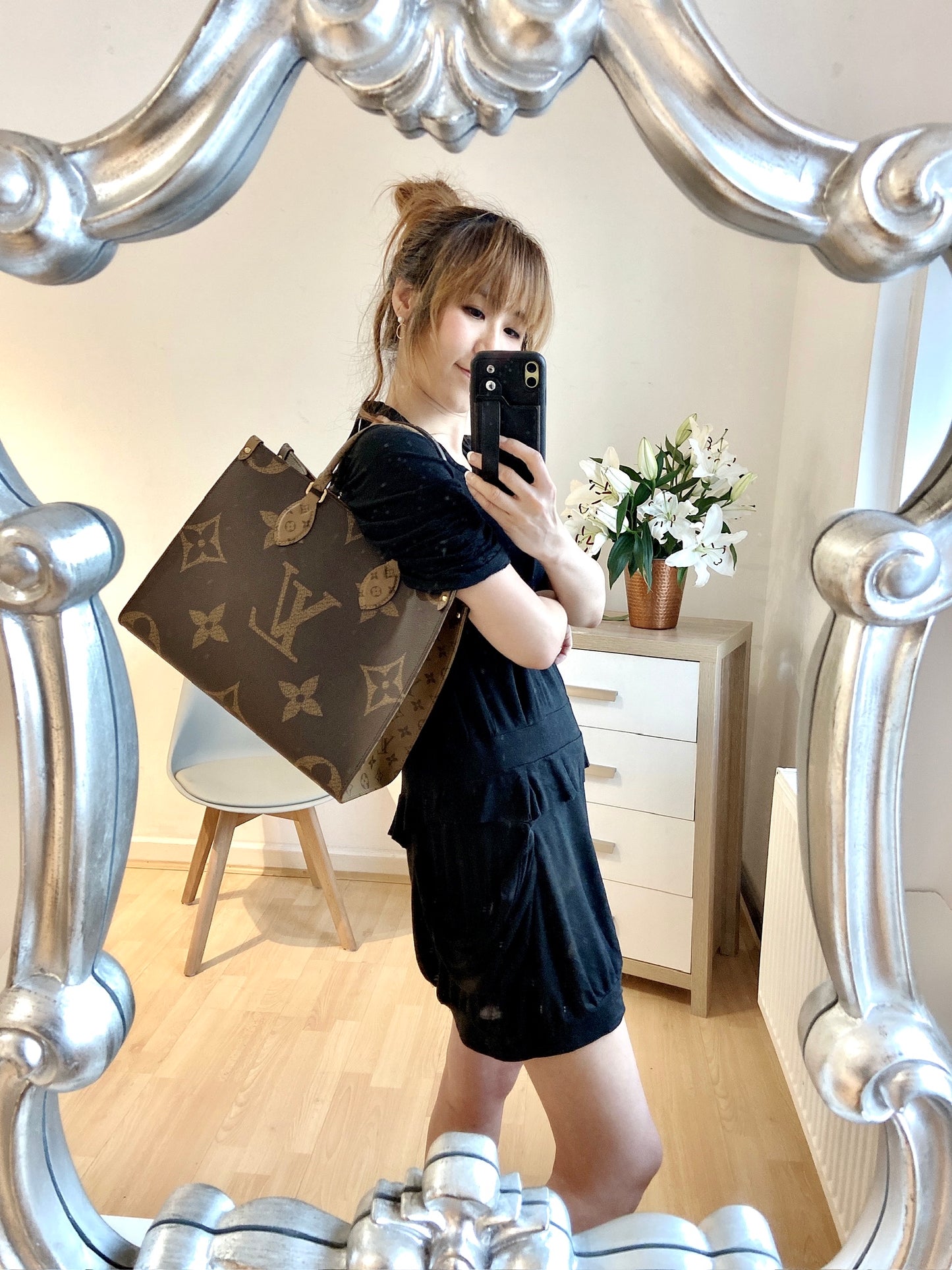 LV OnTheGo MM 中款拼色托特包/2280✨🉐94480