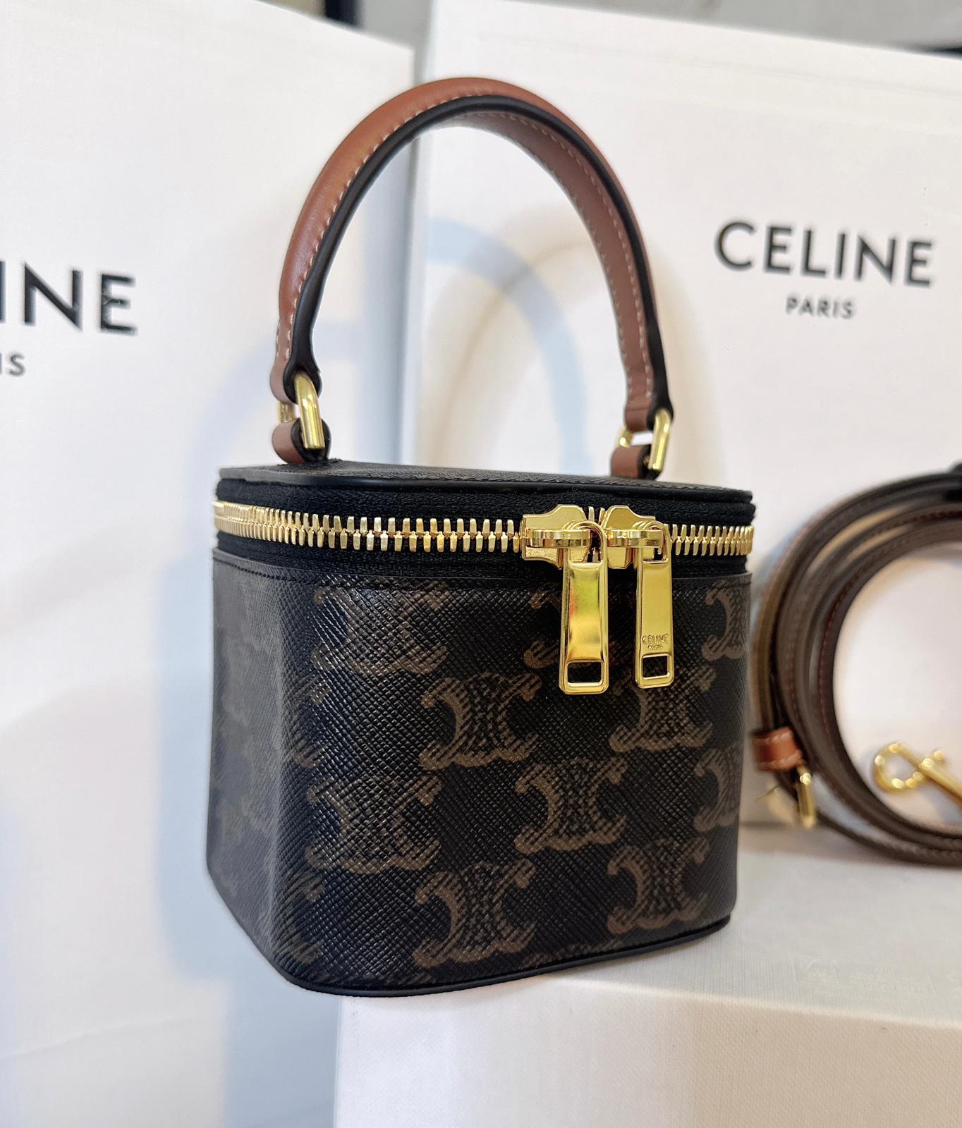 *現貨*Celine▪️Vanity Mini 老花化妝包 P29000 /T41000