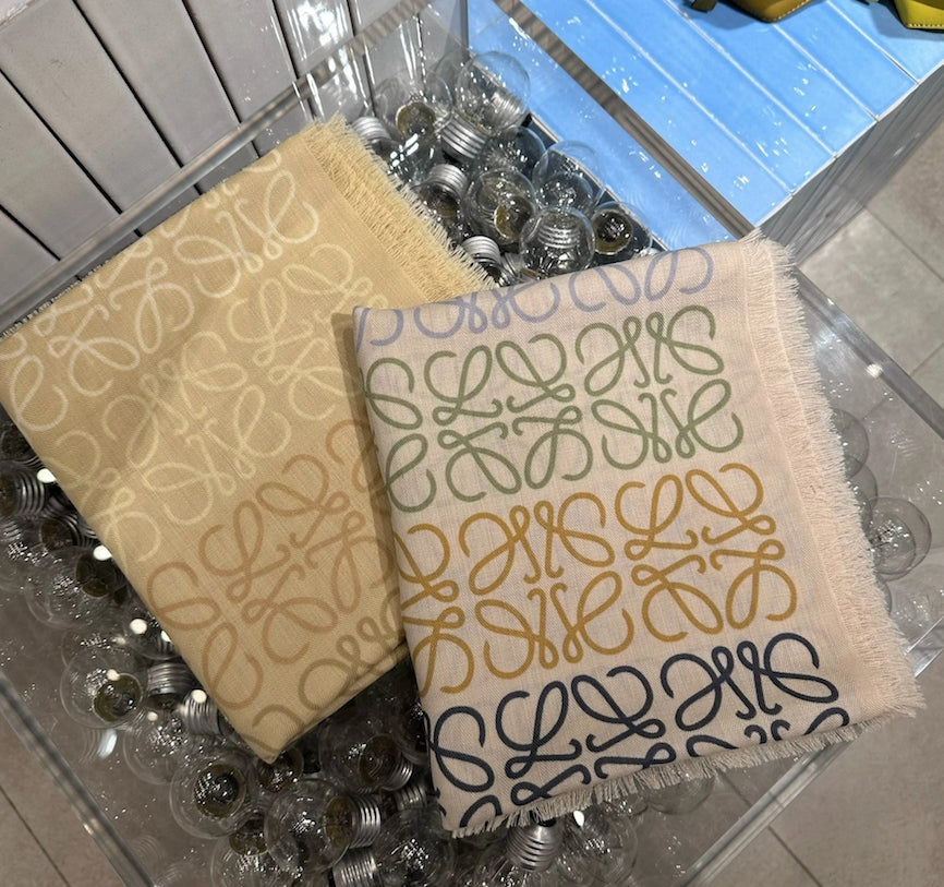 Loewe Anagram scarf 羊毛絲綢圍巾/325