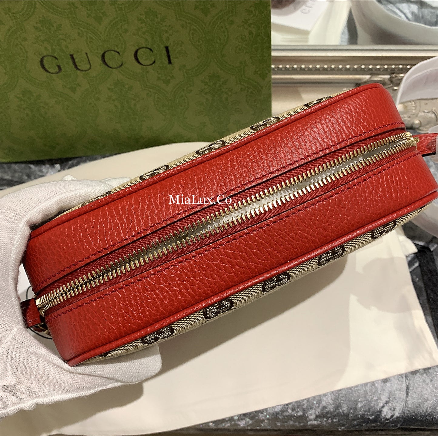 *@Gucci Canvas Camera Bag 老花相機包/P490