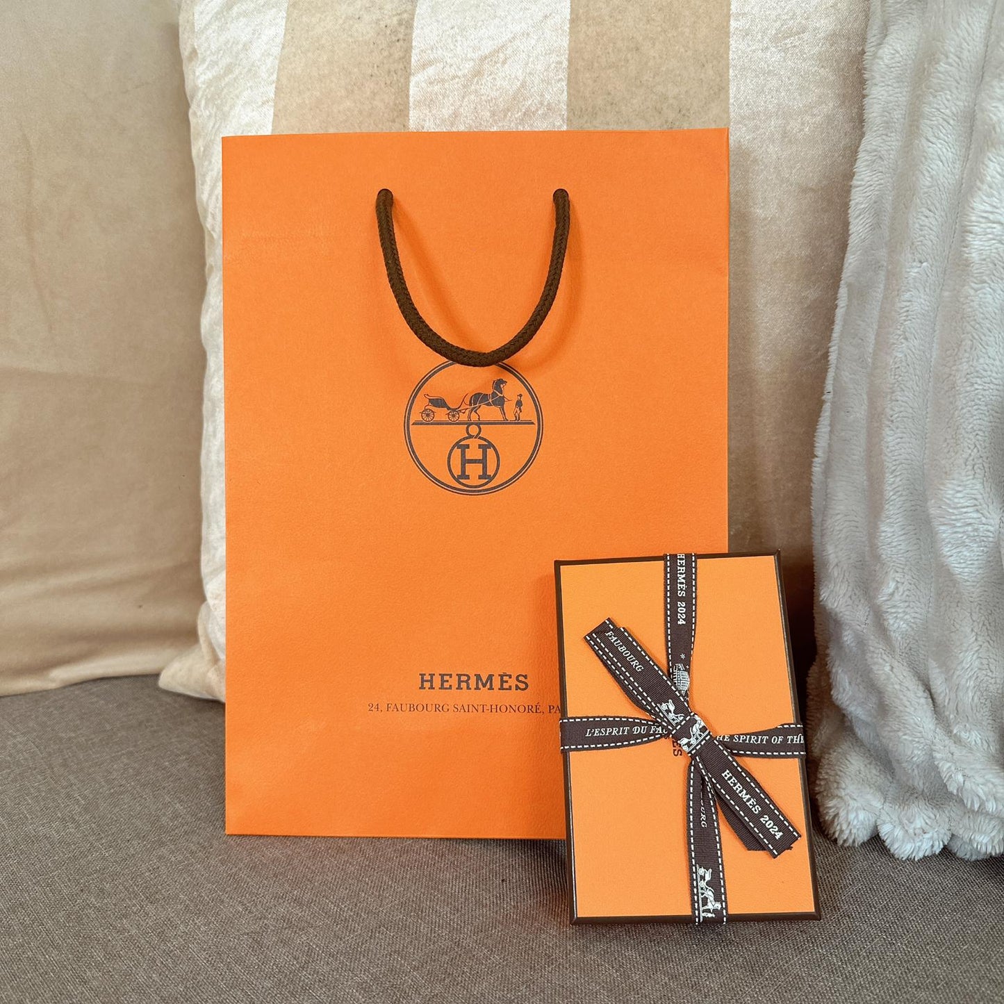 *現貨*Hermes Calvin Duo 金棕卡包 P18900 /T23800