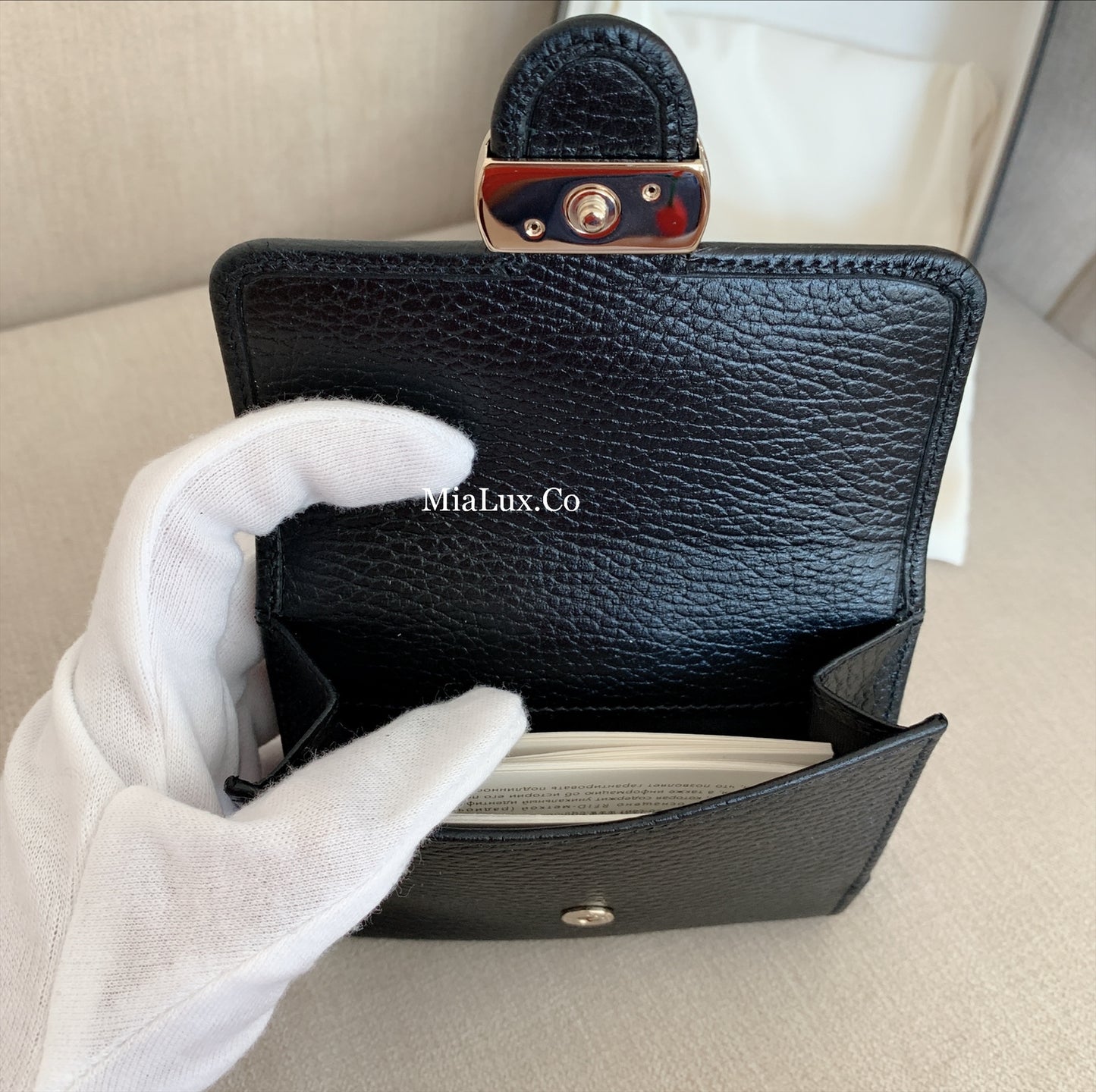 *@Gucci▪️Interlocking 雙G銀扣短夾/510P230 🔔限時折🉐11150