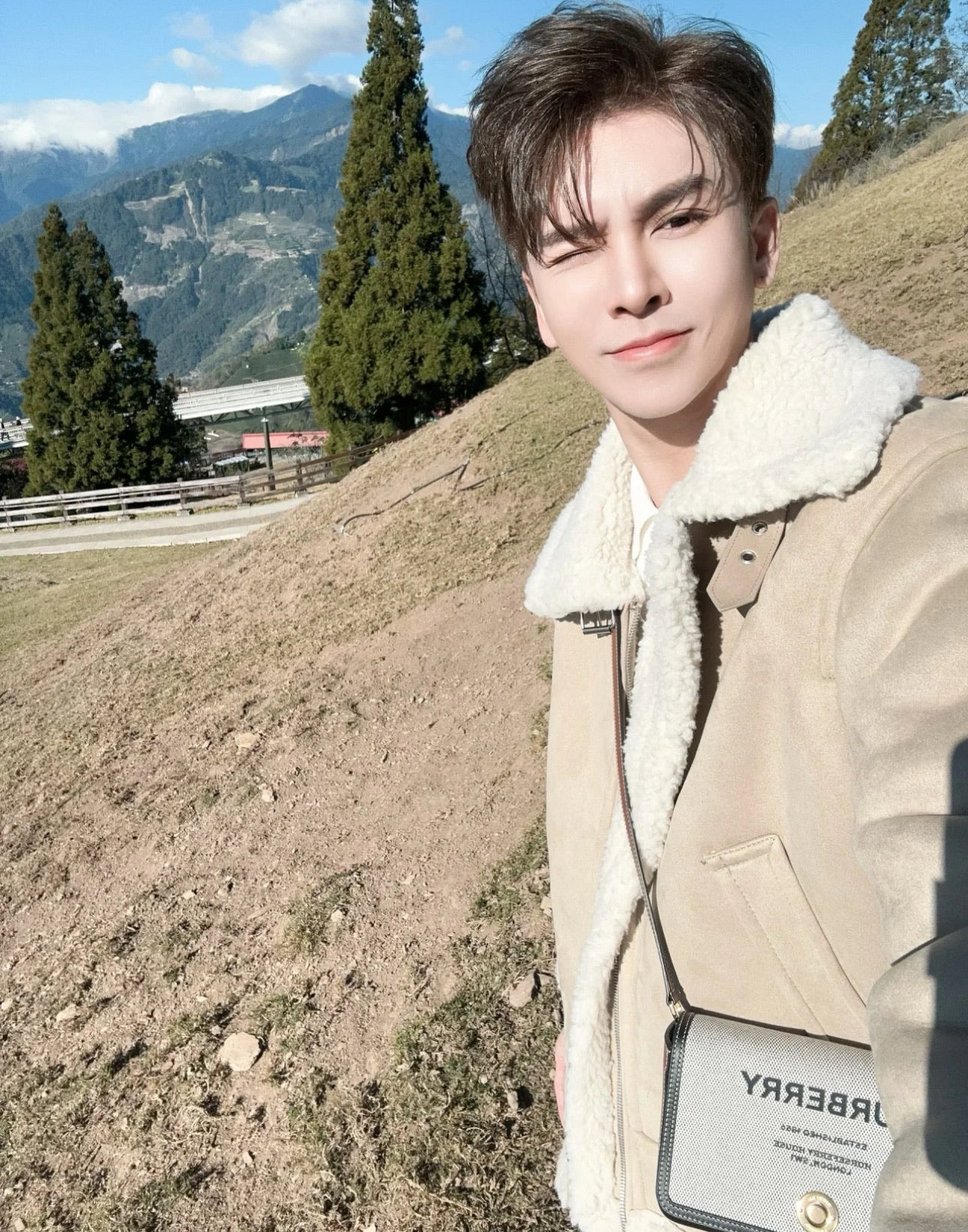 @Burberry Note 郵差包-灰/820P553 🔥折上七折🉐18420