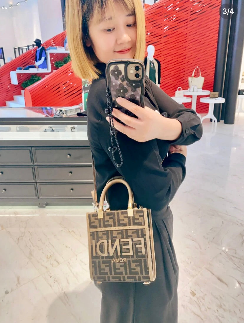 Fendi Sunshine Shopper Mini 購物托特包/1400E1500 🉐53500🇪🇺