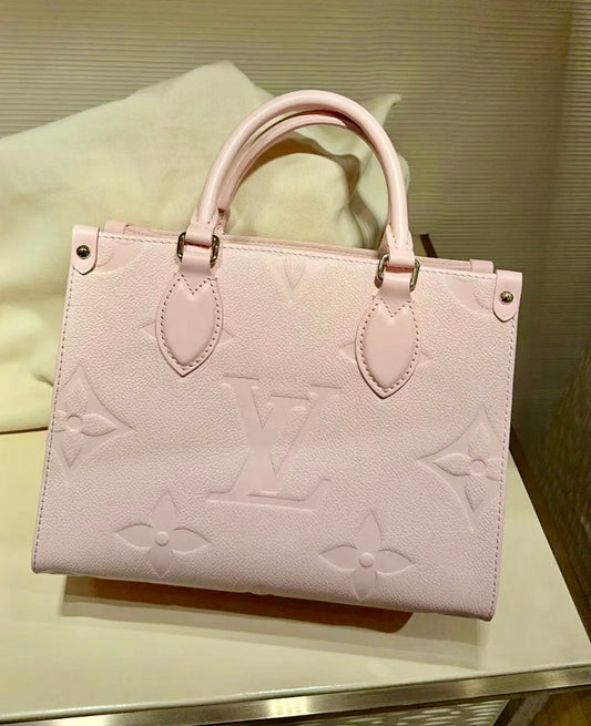LV OnTheGo PM 小款托特包/2340✨🉐96940