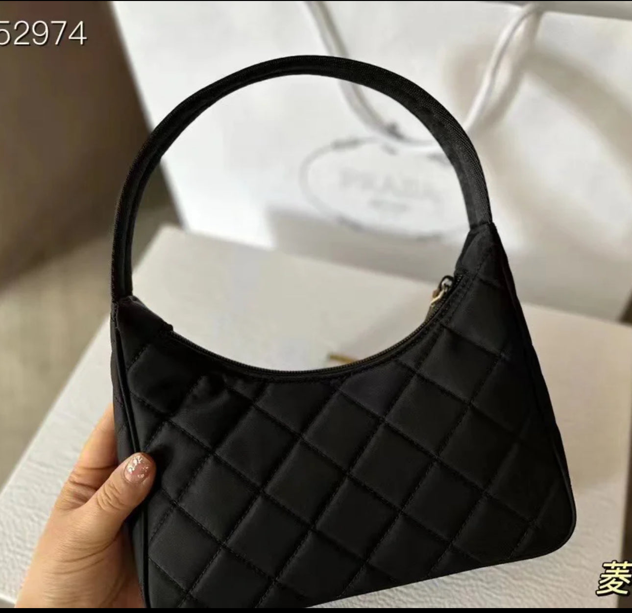 @Prada▪️Neo 菱格金標腋下包/P740 🔔限時折🉐33980🏷️