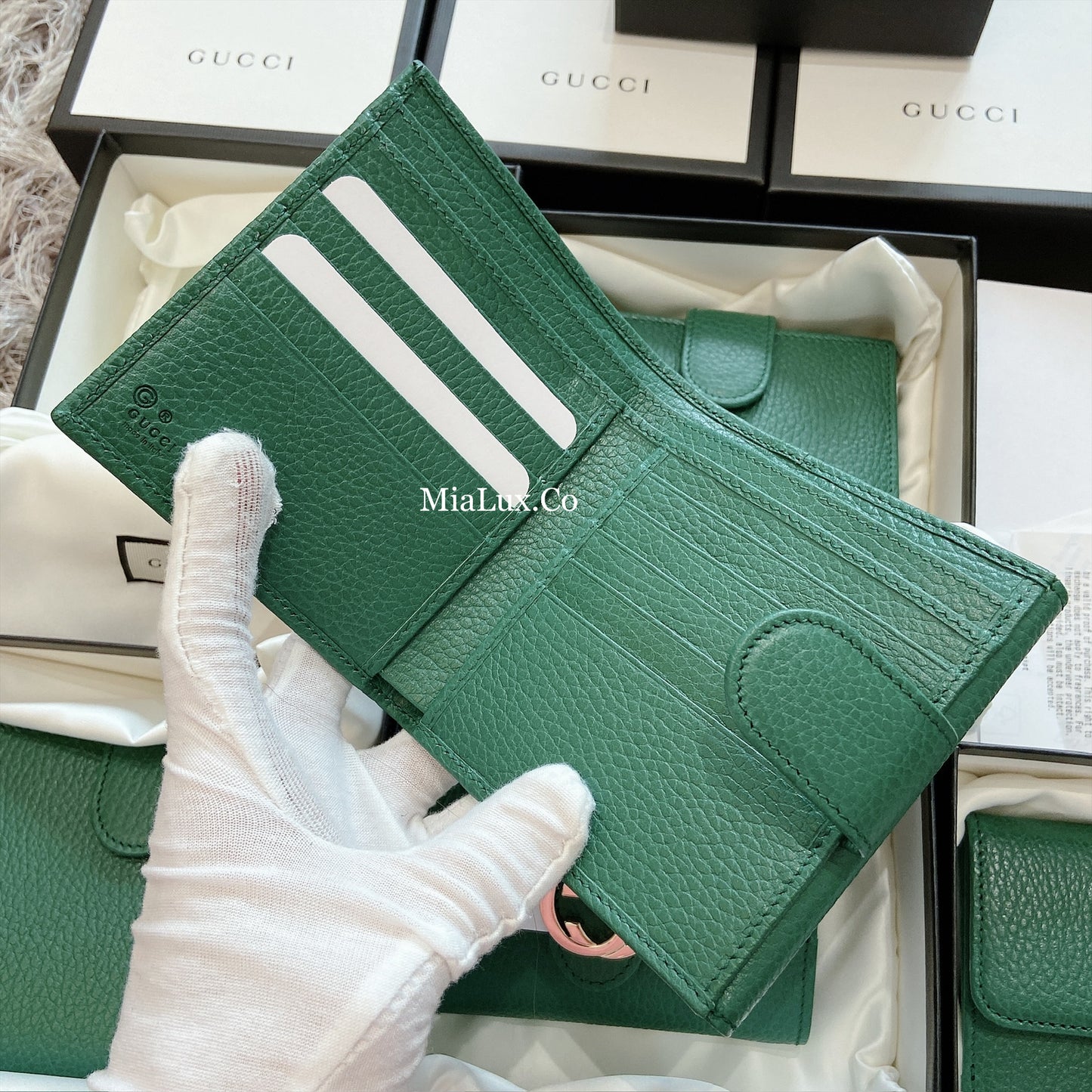 *@Gucci▪️Interlocking 雙G銀扣短夾/510P230 🔔限時折🉐11150