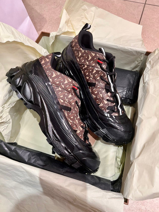 @Burberry 男女款潮鞋/670P119 🔥下殺🉐6860