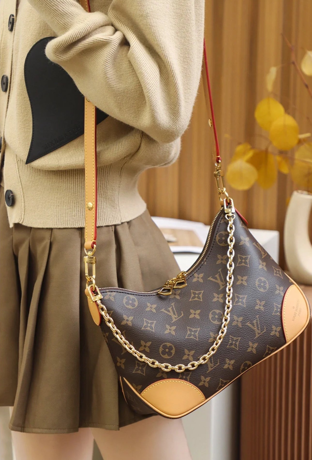 LV▪️Boulogne 老花牛角包/1850✨🉐78700