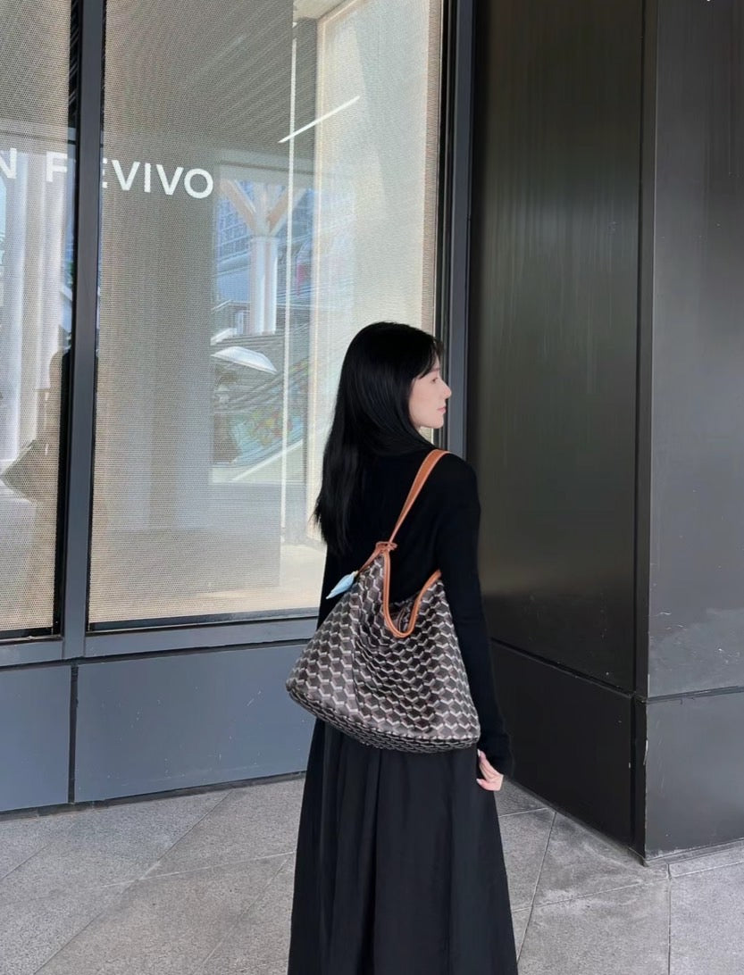 Goyard▪️Boheme Hobo 最火單肩包/1625E1850 🉐79800🏷️(長等款)