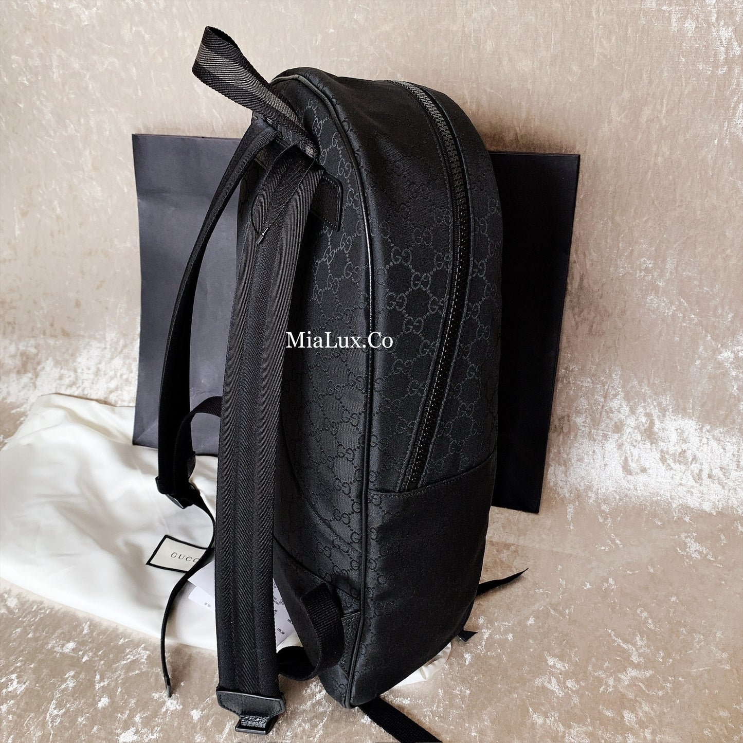 *@Gucci Canvas Backpack 男女款老花後背包/P545
