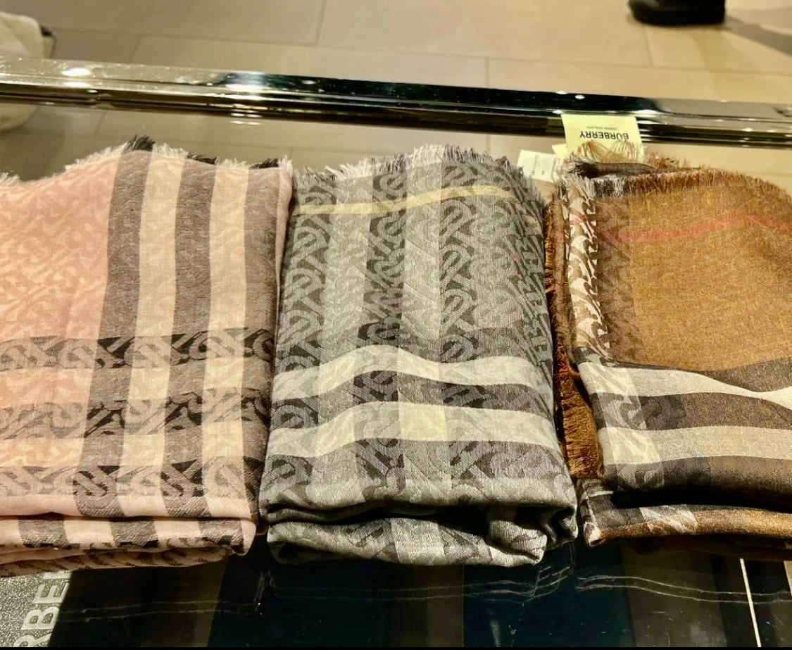 @Burberry TB薄圍巾/390P270 🔥折上七折🉐9980