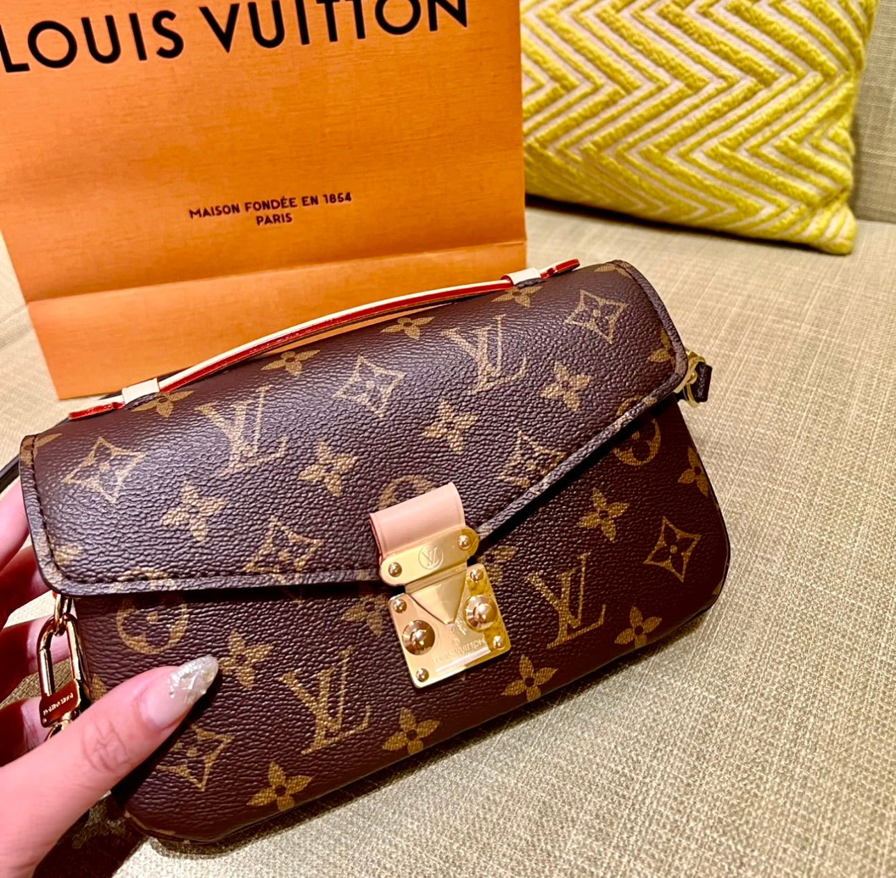 LV Pochette Métis East West 小郵差包/2200✨🉐91200