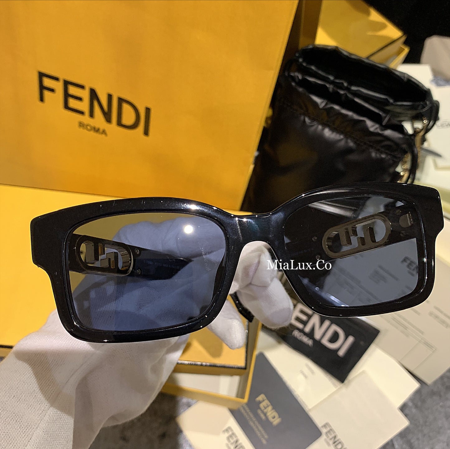 FENDI✨ O'LOCK BLACK ACETATE SUNGLASSES 方框太陽眼鏡 * £330