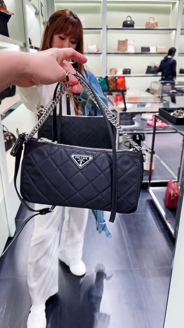 @Prada►TU 尼龍菱格鏈包/P880