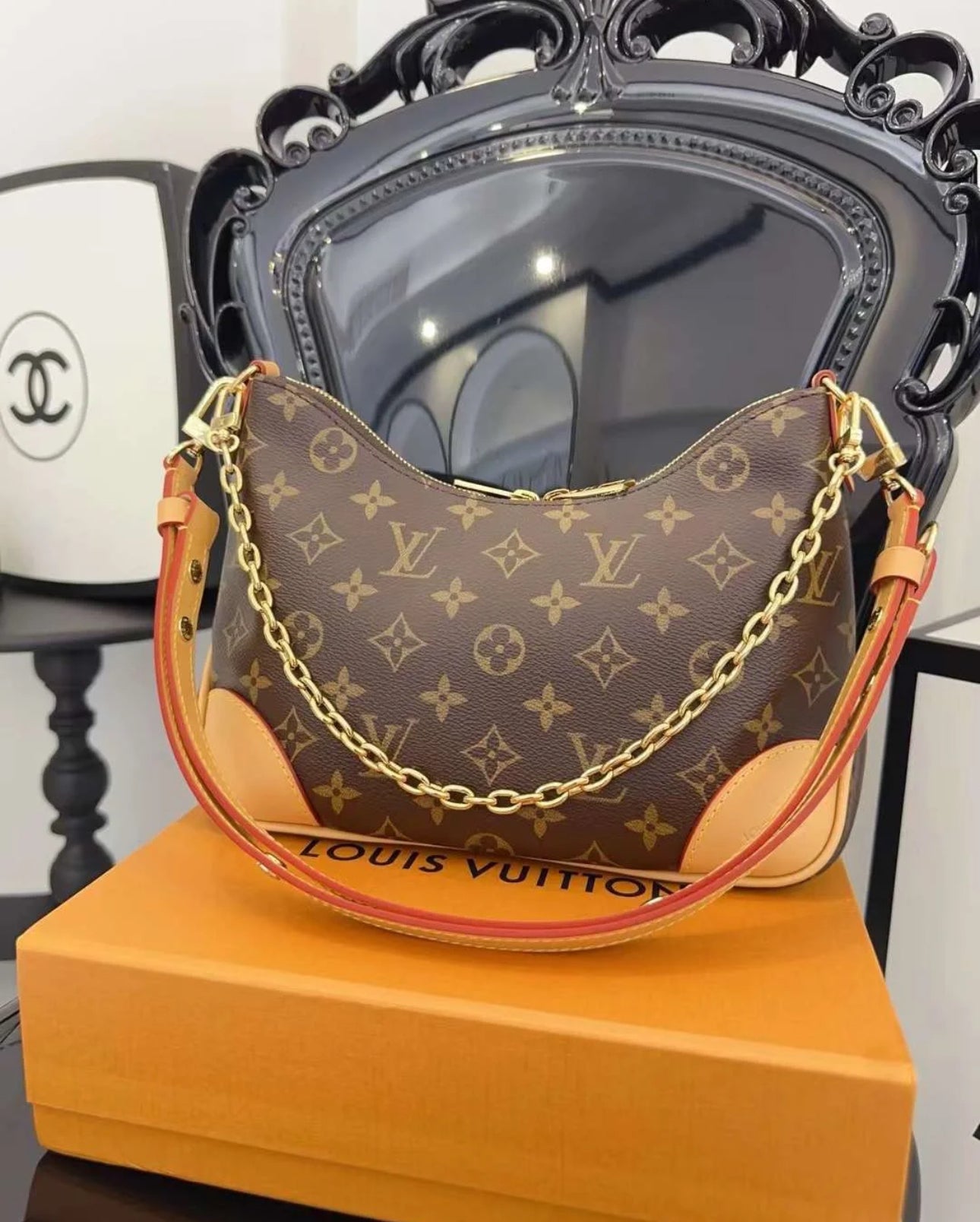 LV▪️Boulogne 老花牛角包/1850✨🉐78700