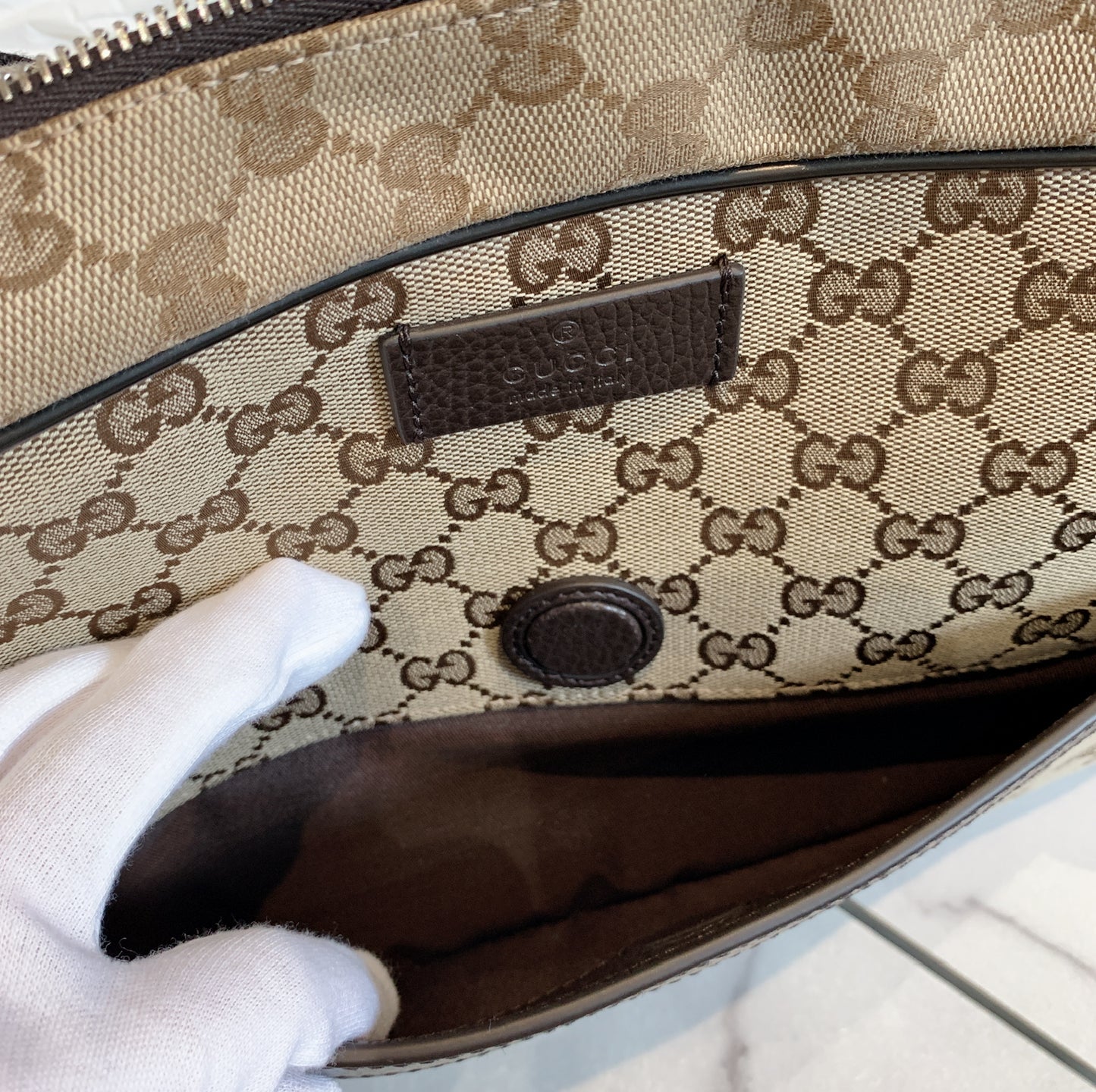 @Gucci Ophidia 男生款老花大郵差包/P490