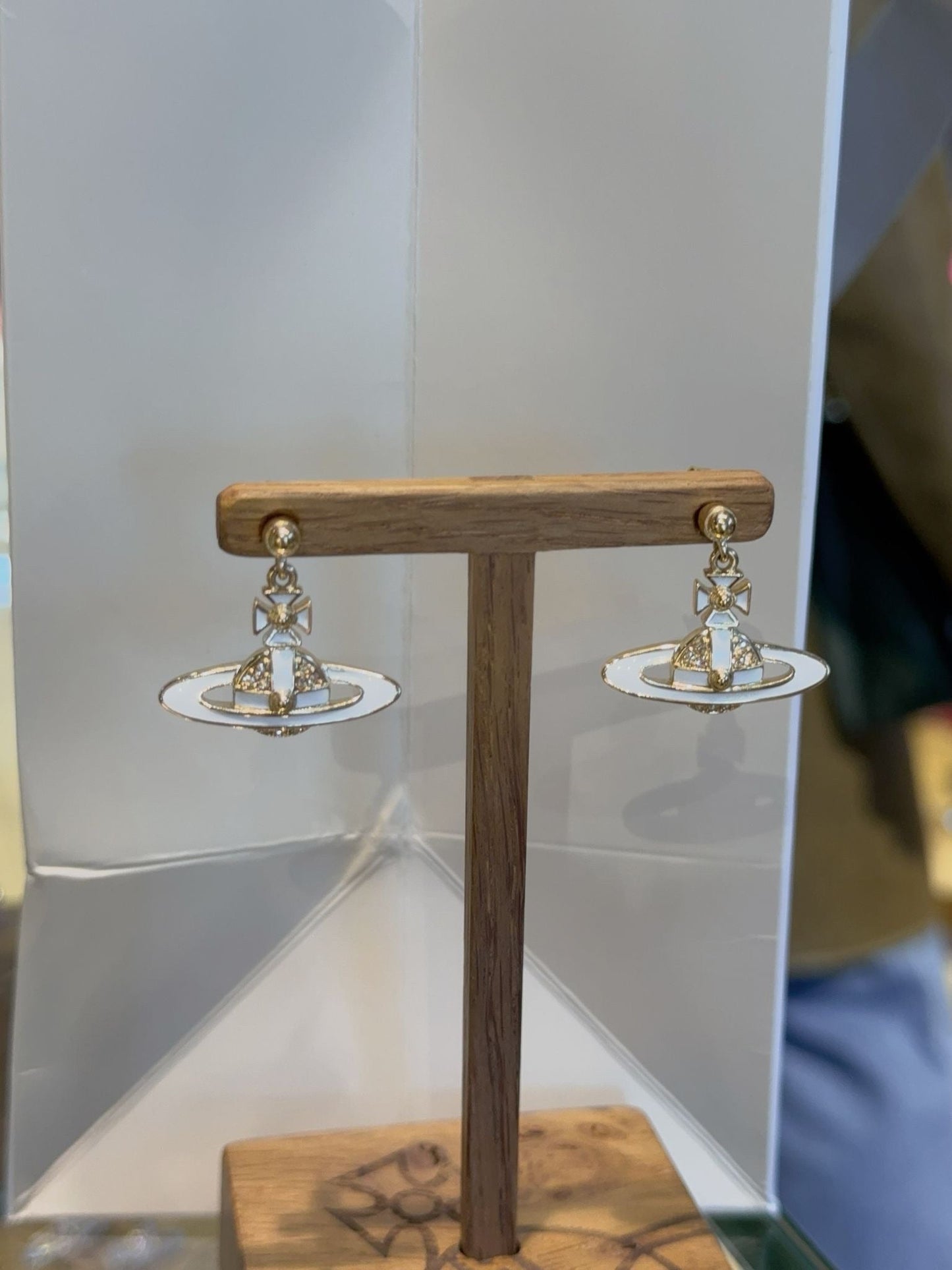 *現貨*@Vivienne Westwood土星耳環  P3500 /T6000