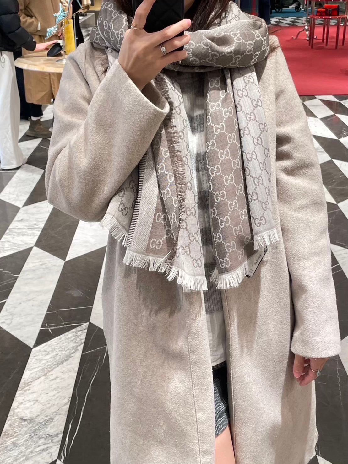 *@Gucci Wool Scarf Square 羊毛大方巾/P180