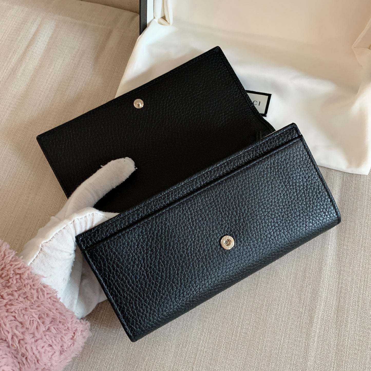 *@Gucci Soho 浮雕翻蓋長夾/390P270 🔔限時折🉐12950