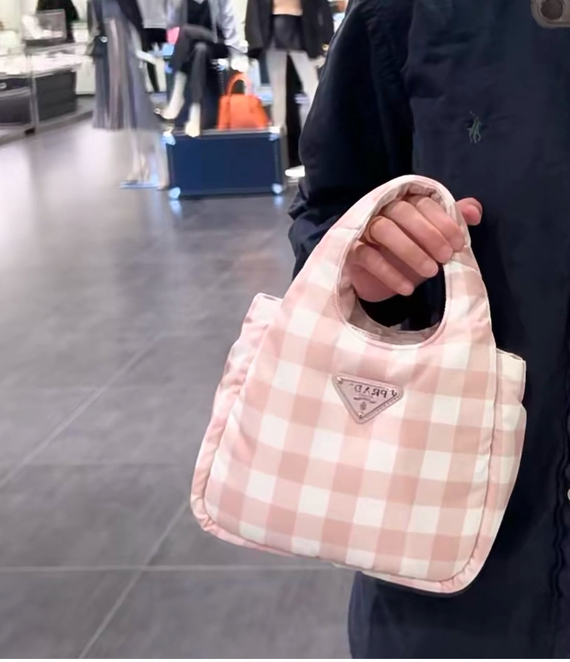 @Prada Bag 再生尼龍迷你手提包/1620P810 🔔限時折🉐37450