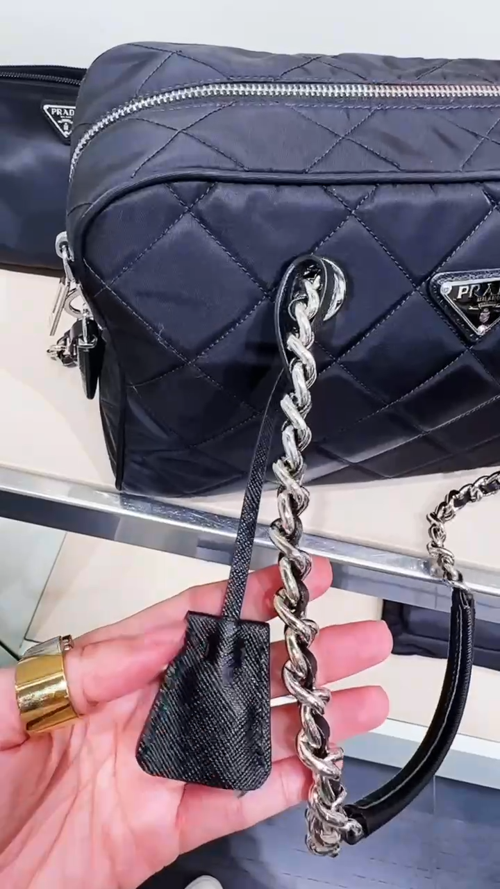 @Prada►Impuntu 大款菱格鏈包/P920🔔限時折🉐42200