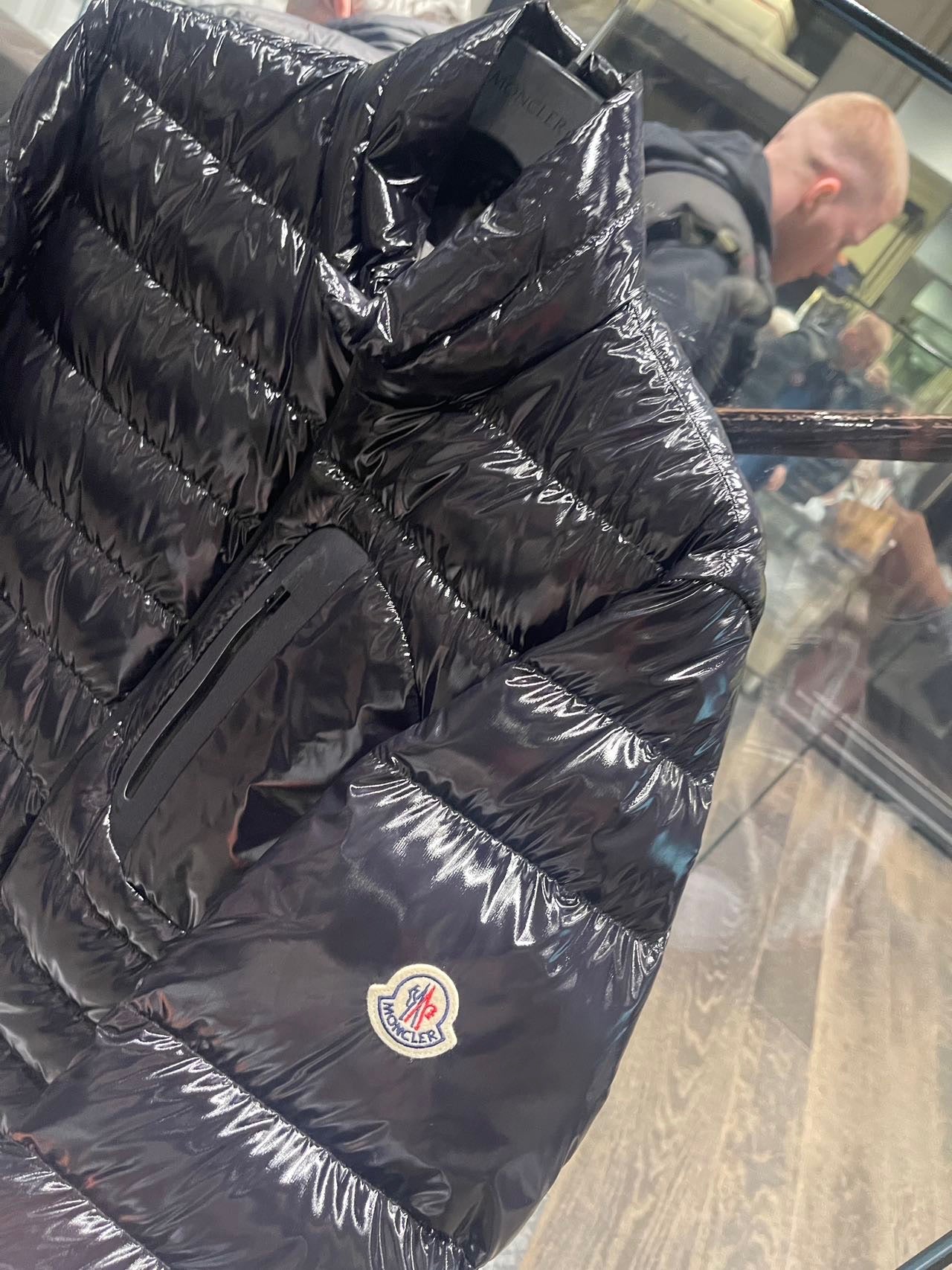 @Moncler Gu 羽絨衣外套/775P519 🔔限時折🉐24360
