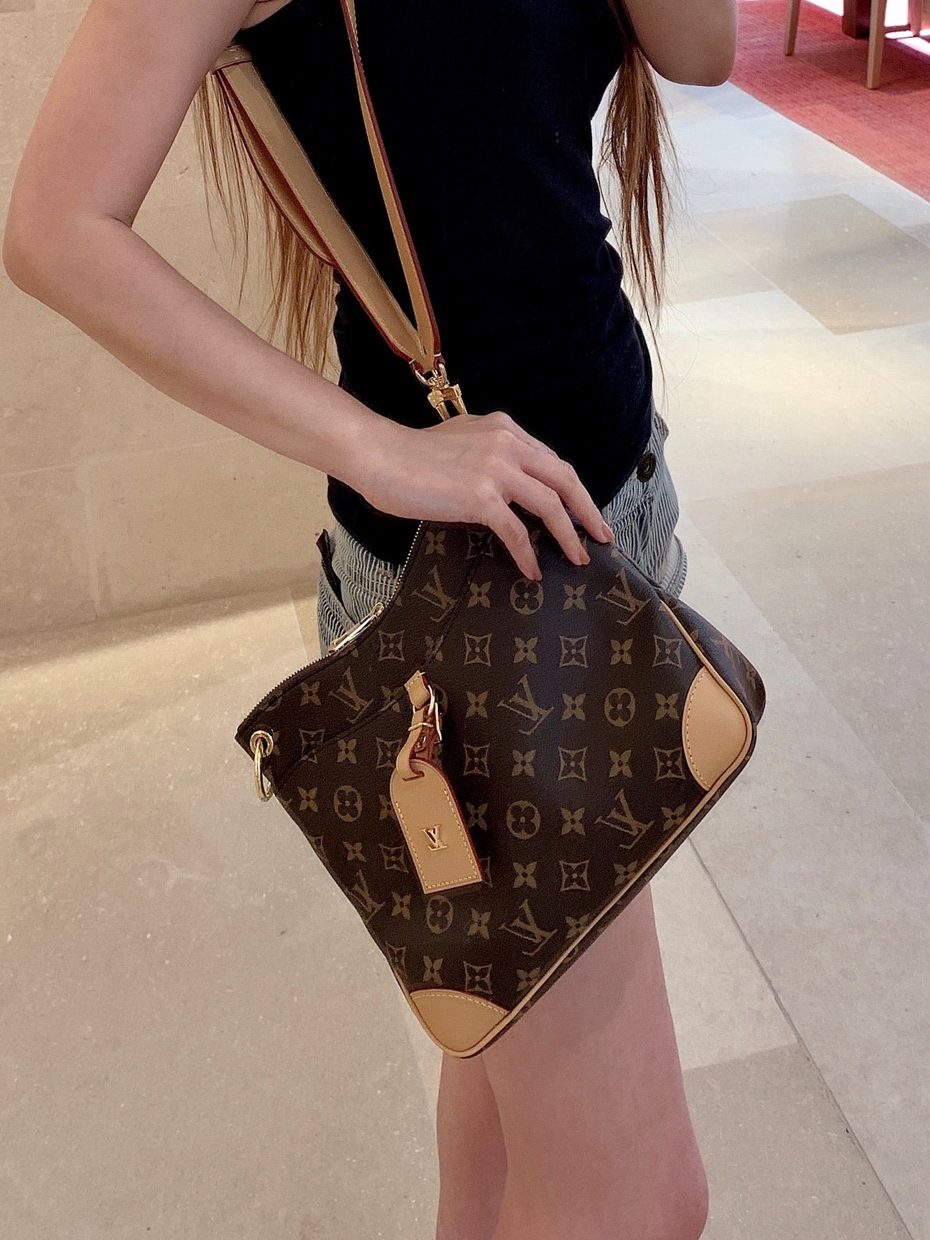 LV Odéon MM 中款斜背包/1670✨🉐71140