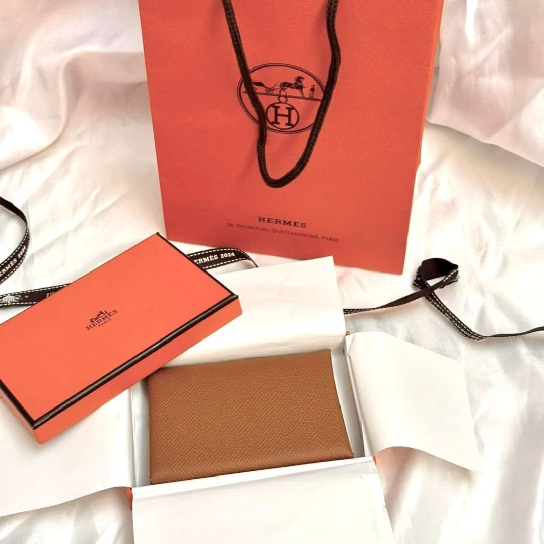 *現貨*Hermes Calvin Duo 金棕卡包 P18900 /T23800