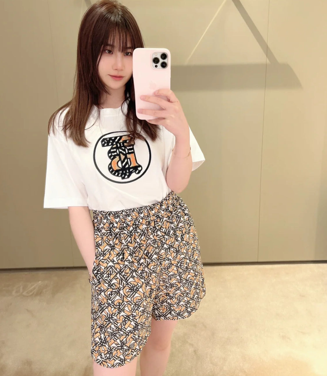 @Burberry Carrick 男女款T恤上衣/490P139 🔥下殺🉐7760