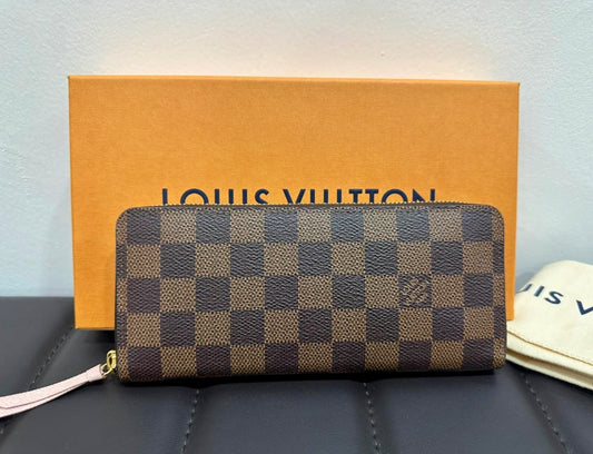LV Clémence 棋盤拉鍊長夾/440✨🉐19480