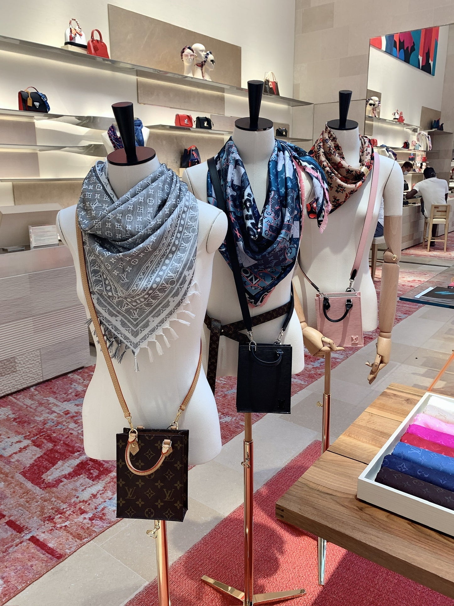 *現貨*LV Petit Sac Plat 小款琴譜包 P39800 /T63500