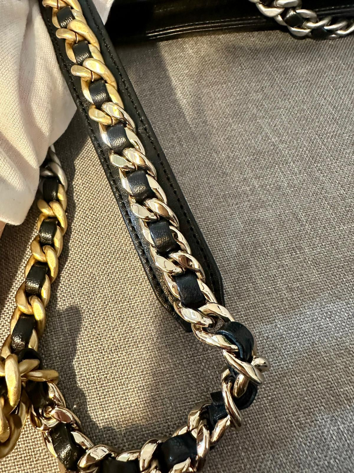 *現貨*CHANEL 19 WOC 經典19小羊皮鏈包-黑銀釦  P116000 /T150000