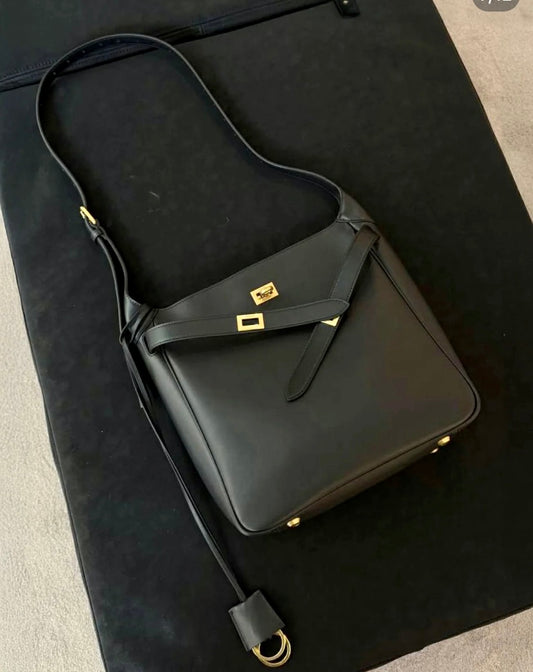 Balenciaga巴黎世家 Bel Air Hobo S/L 肩背包/E2700E3300🇪🇺